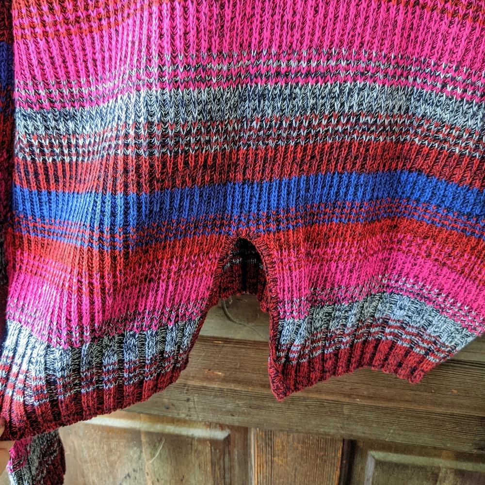 EXPRESS Striped Split Back V-Neck Sweater Size M - Picture 9 of 11